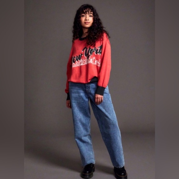 Rvca X Stella Maxwell red New York NYC Skyline Graphic Sweater size small new - Picture 7 of 16